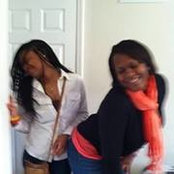 Aishia White's photo