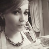 Stevie Christine's photo