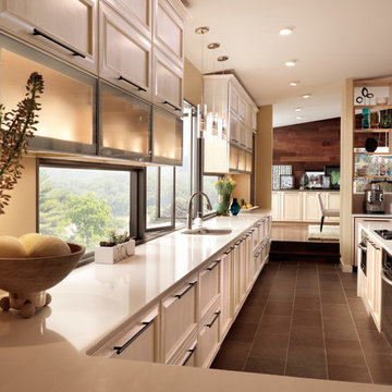 KraftMaid: Maple Cabinetry in Parchment
