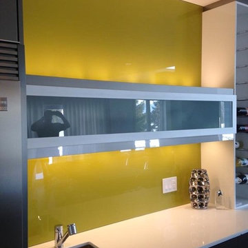 Glass back splash