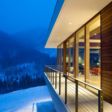 Contemporary Deck