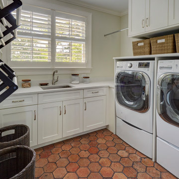 Laundry room on 2nd floor