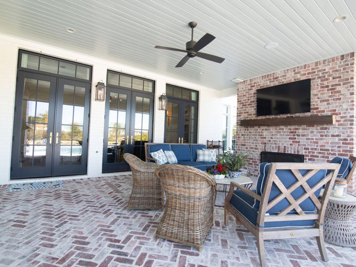 Traditional Patio