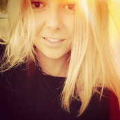 Lily Taylors billede
