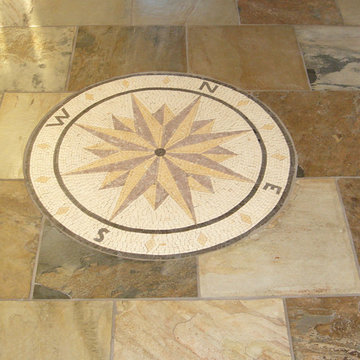Mosaic Compass Design - Round Stone I Mozaico