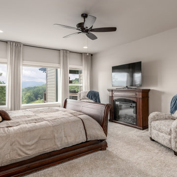 Valley View: Craftsman Home