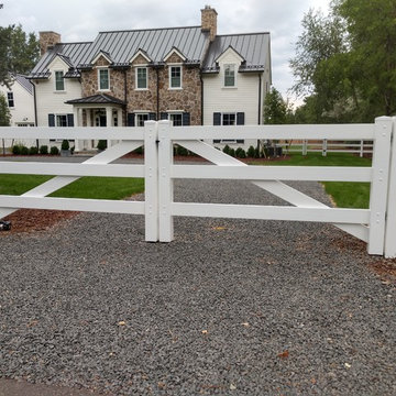 Vinyl Rail Fencing / Gates