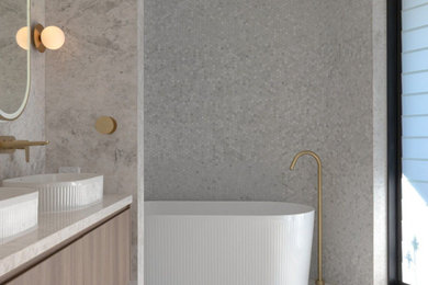 Inspiration for a contemporary bathroom in Sydney.