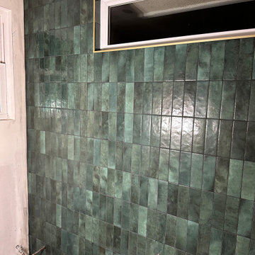 Bathroom accent wall | Long Beach