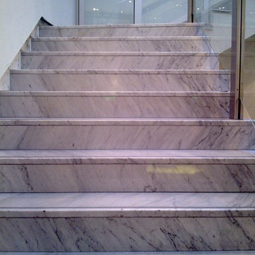 Treppen aus Granit und Marmor
