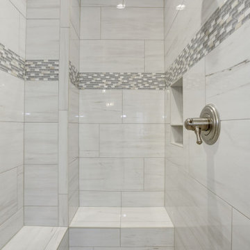 Beautiful & Bright Ashburn Master Bathroom