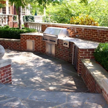 Outdoor Kitchens