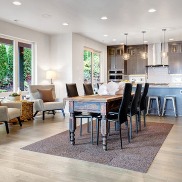 Dining Room & Sitting Area