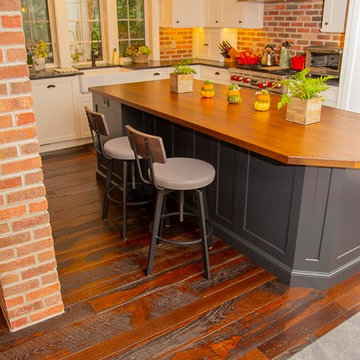 Custom Skip-Planed White Oak Prefinished Hardwood Floor in Bryn Mawr, PA
