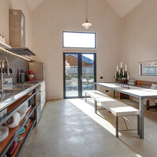 hostel commonkitchen