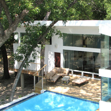 Triehouse - The Triangular House in the Trees