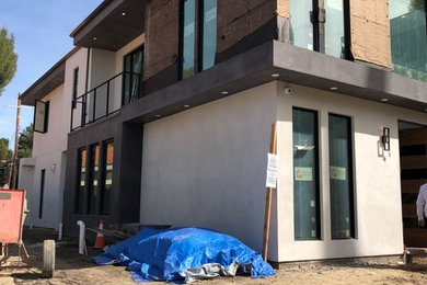 Minimalist exterior home photo in Los Angeles