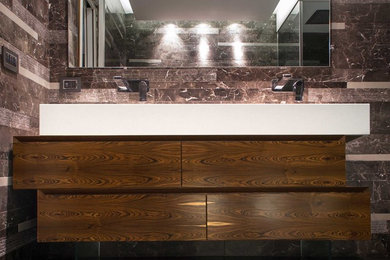 Bathroom - modern bathroom idea in Bari