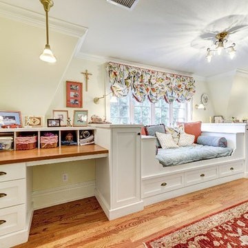 Dutch Colonial