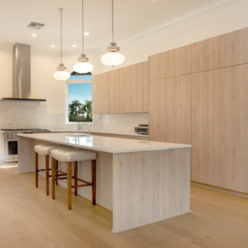 Minimalist Modern Kitchen with Natural Elegance
