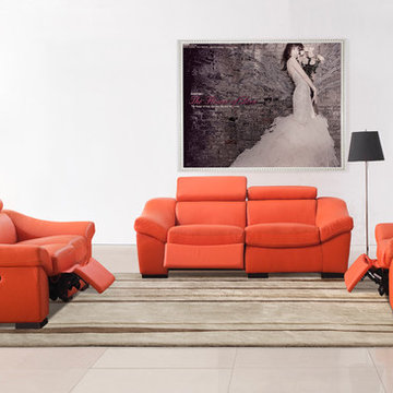 8021 Reclining Sofa Set