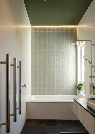 Bathroom by Strachan Group Architects