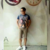 William Alvarez's photo