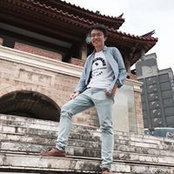 李祺's photo