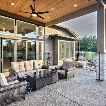 PK17 - Indoor-Outdoor Living Area