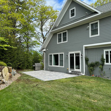 Cool Elegance: Embracing Gray Tones in your Outdoor Patio Haven