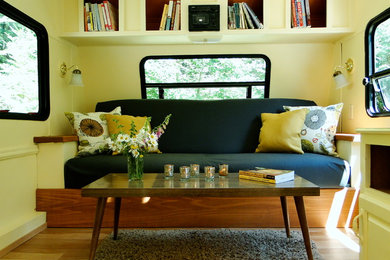 Example of a minimalist living room design