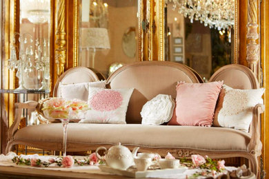 Inspiration pour un salon traditionnel.