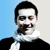 Yoshi Mumo's photo