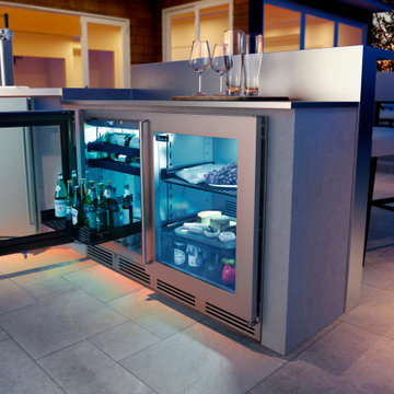 24" Signature Series Beverage Center-Outdoor Model