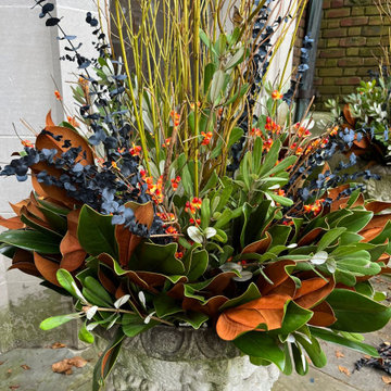 Containers, Pots, Planters & Displays