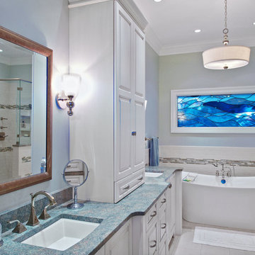 Sherwood Forest Mater Bathroom