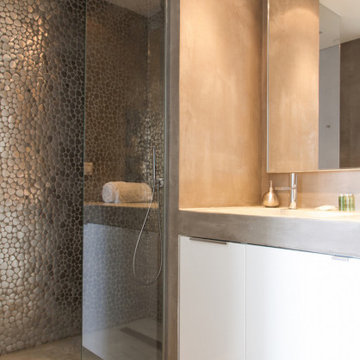 UpperKey Parisian Bathrooms