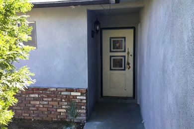 Inspiration for an exterior home remodel in Las Vegas