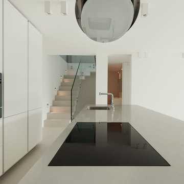 Silestone - Modern Kitchen