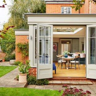 Family residence modernised with a kitchen-diner orangery