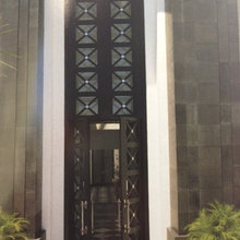 front door / courtyard