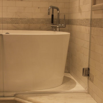 Transitional Master Bath with Elegance