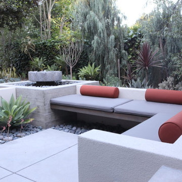 Built-In Lounge