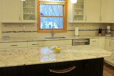 Inspiration for a transitional kitchen in Cleveland.