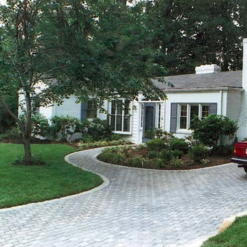 Driveway with Stone Pavers