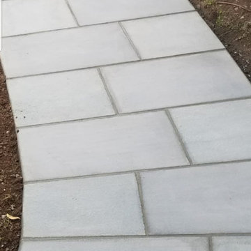 Front walkway made with Bluestone