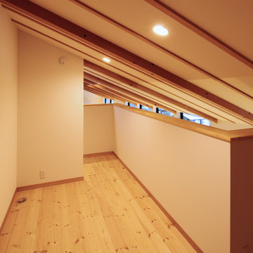 東西に長い平屋の家