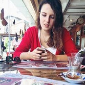 Ecem Kurtuluşs foto