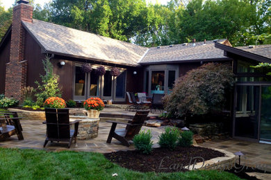 Inspiration for a timeless porch remodel in Kansas City