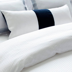 Ming Navy/White Velvet Cushion - Decorative Pillows